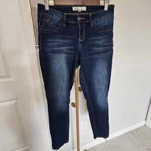 Royalty‎ for Me Wanna Betta Butt Stretchy Blue Jean Wash Size 8p